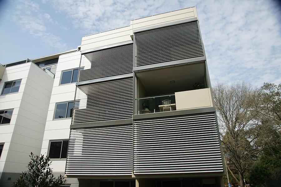 meriton-balcony-4300mmw-x-3200h-facade-mount-5